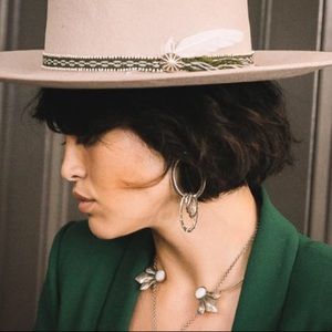 The 2 Bandits Three’s Companies earrings